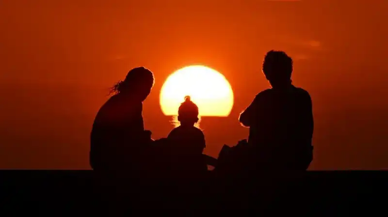 Küba’nın Kara Karanlığı: Elektriksiz Hayatlar ve Son Çare Güneş Enerjisi