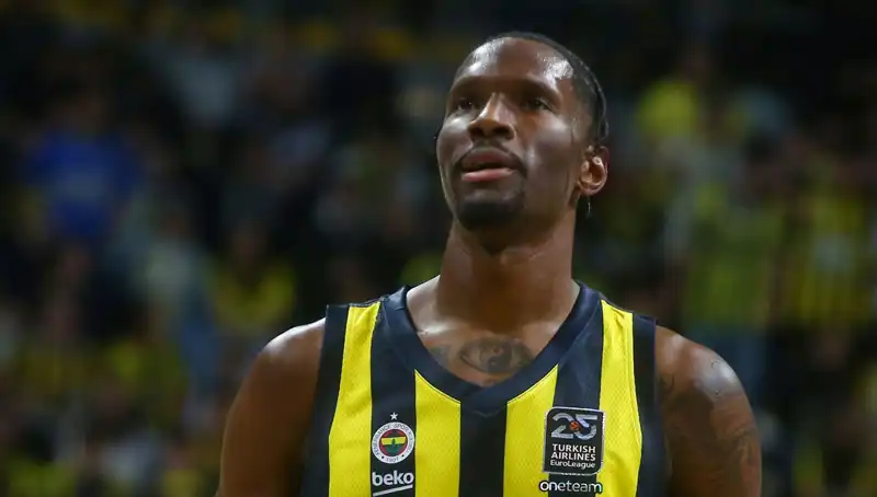 Nigel Hayes-Davis'in Yeni Takımı: Takvimler için Bir Dönüm Noktası!