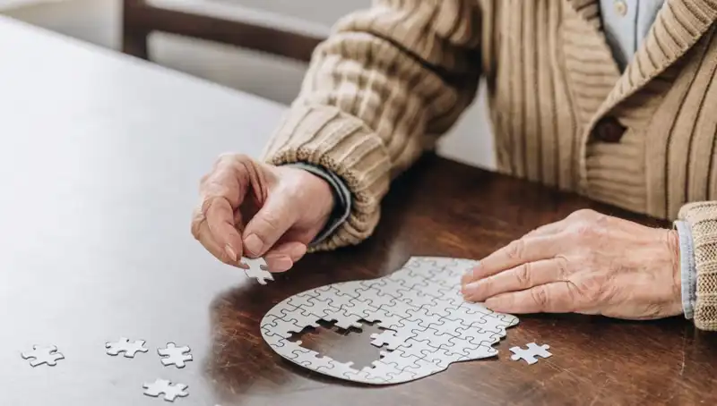 Demans Riskini Azaltmanın Yolları: Günlük Hayatta Uygulayacağınız 4 İpucu