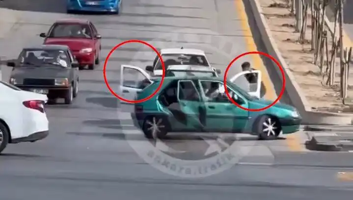 Trafikte Kılıç ve Bıçakla Saldırı: Olayın Ardındaki Gerçekler
