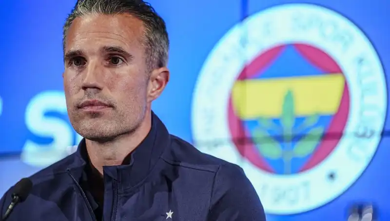 Robin van Persie, Fenerbahçe'nin Şansını Yüzdeyle Açıkladı: Futbolseverleri Heyecanlandıran Açıklama!