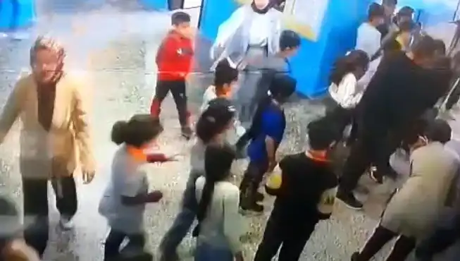 Mardin’de Hayat Kurtaran Anlar: Dili Boğazına Kaçan Öğrenciye Müdür Yardımcısı Yardım Etti