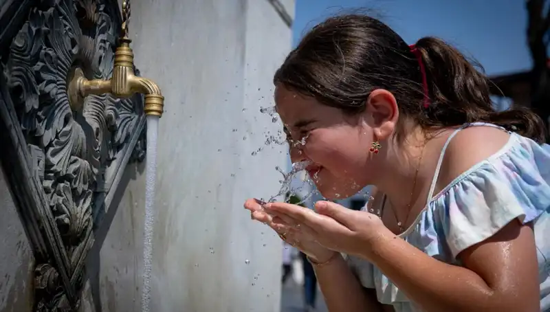 Türkiye’nin 16 Şehrinde Rekor Sıcaklık: 40 Dereceyi Geçen Günler