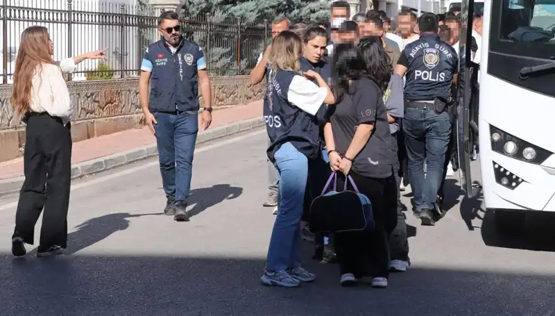 6 İlde İnanılmaz Escort Dolandırıcılığı: 12 Milyonluk Vurgun Ortaya Çıktı