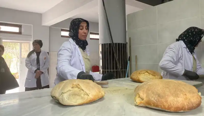 600 Yıllık Ata Ekmek Geliriyle Köy Ekonomisini Güçlendiriyor