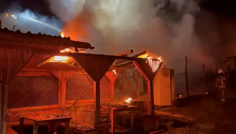 Şile'de Altı Gözleme Restoranı Korkunç Alevlere Teslim Oldu