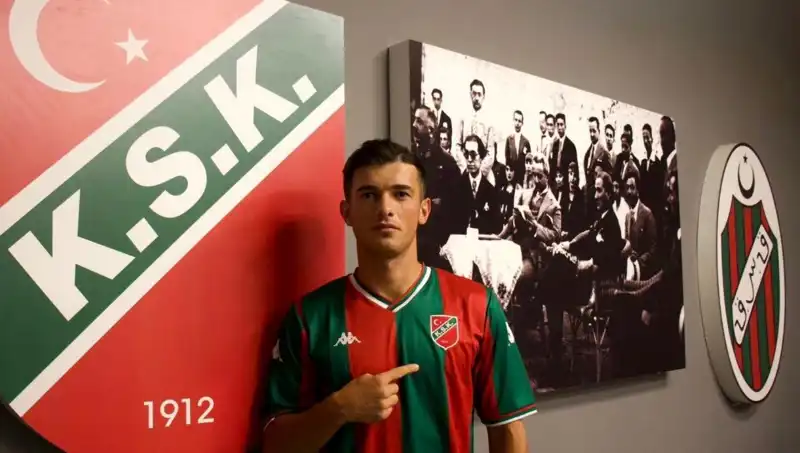 Karşıyaka'nın Transfer Dalgası: Yeni İsimler Takımda!