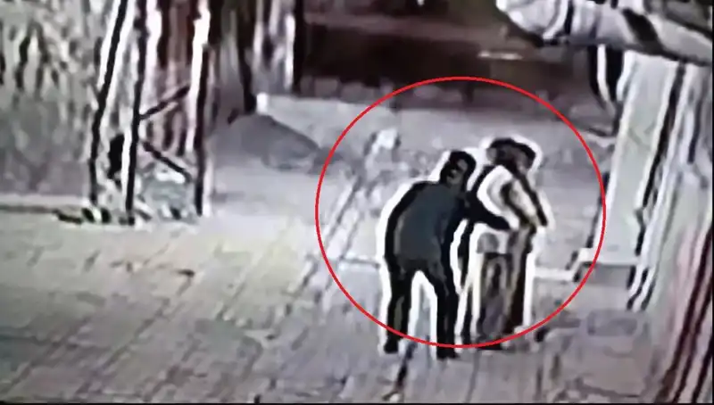 Polisler Simitçi ve Pazarcı Kılığına Girerek Kapkaççılara Ağır Darbe Vurdu