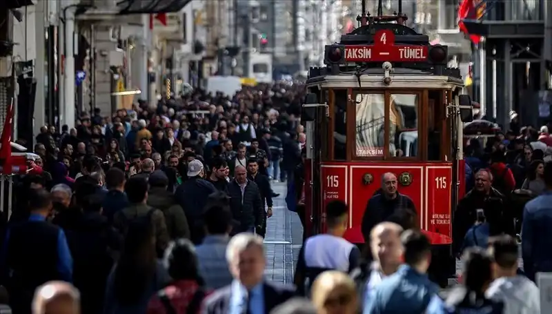 Türkiye Nüfusu Yükselmeye Devam Ediyor: 2023 Verileri Ne Anlatıyor?