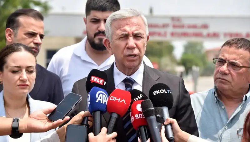 Mansur Yavaş’tan Muhittin Böcek’e Anlamlı Ziyaret Detayları