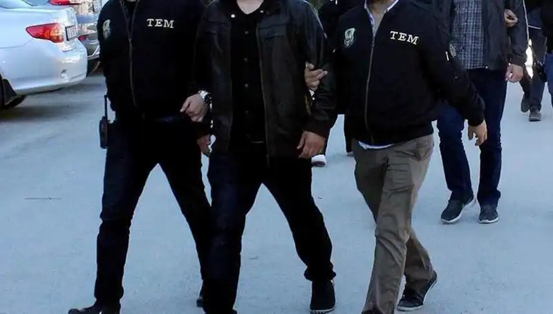 İstanbul’da Terör Operasyonu: 14 Şüpheli Gözaltında! Ne Oluyor?