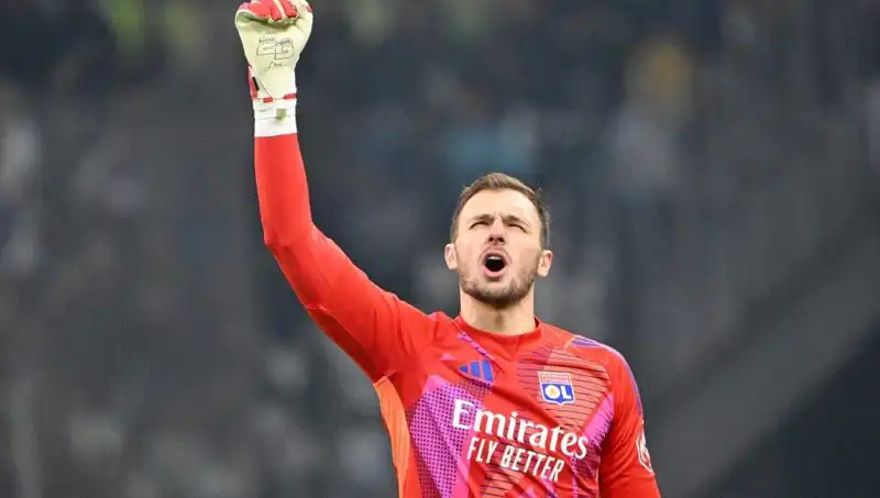 Türkiye’nin Süper Lig’inde Transfer Fırtınası: Beşiktaş, Fenerbahçe ve Galatasaray’dan Son Gelişmeler