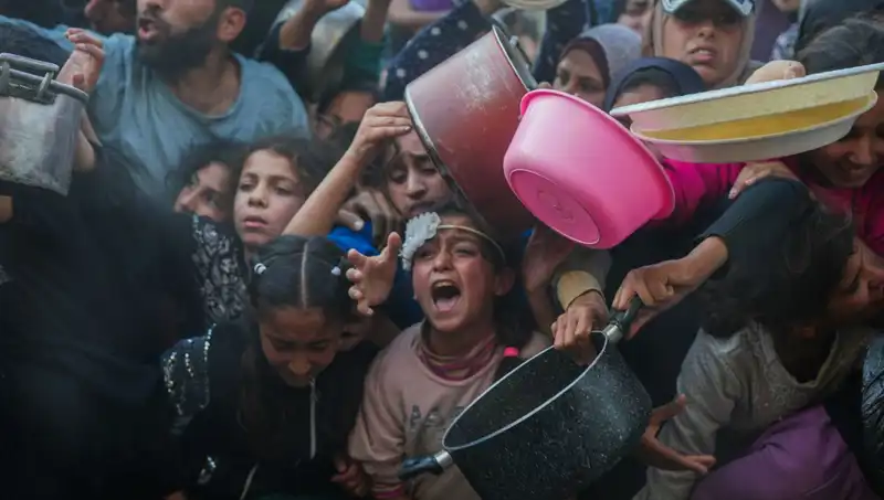 Gazze'de Açlık Krizi: Un Stokları Tükendi, Halk Krizin Eşiğinde!