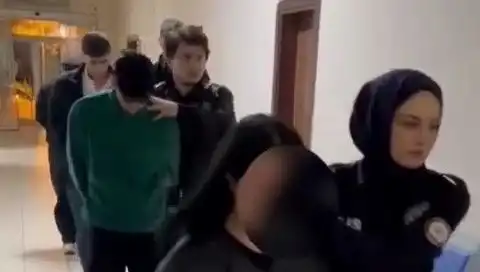 İstanbul’da Silahlı Telefon Gaspı Şok Etkisi Yaratırken 5 Şüpheli Ele Geçirildi