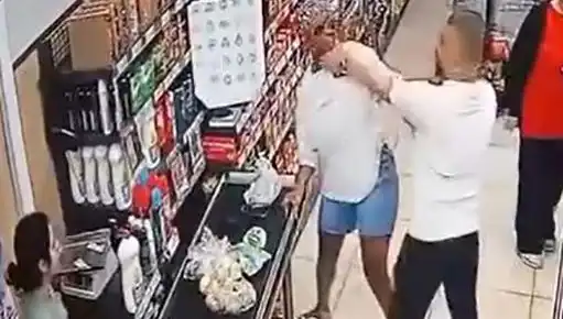 Market Kasa Sırasında Yaşanan Şok Olay: Kadına Saldırı Anları