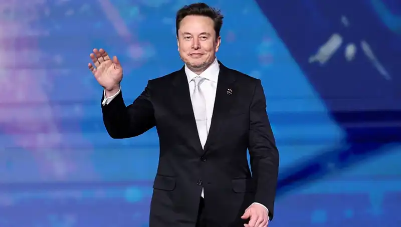 Tesla, Yeni Canavarıyla Otonom Sürüş Dünyasına Müthiş Bir Girizgah Yaptı
