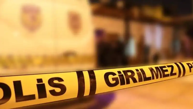 İzmir'de Kan Donduran Kavga: Aynı Aileden 4 Kişi Yaralandı