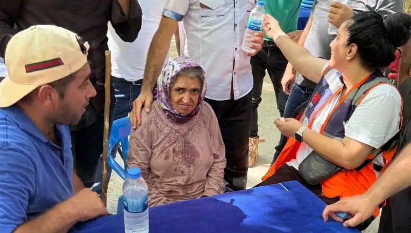 Kayıp Kadın 3 Gün Sonra Piknikçilerden Aldığı Yardımla Hayatta Bulundu