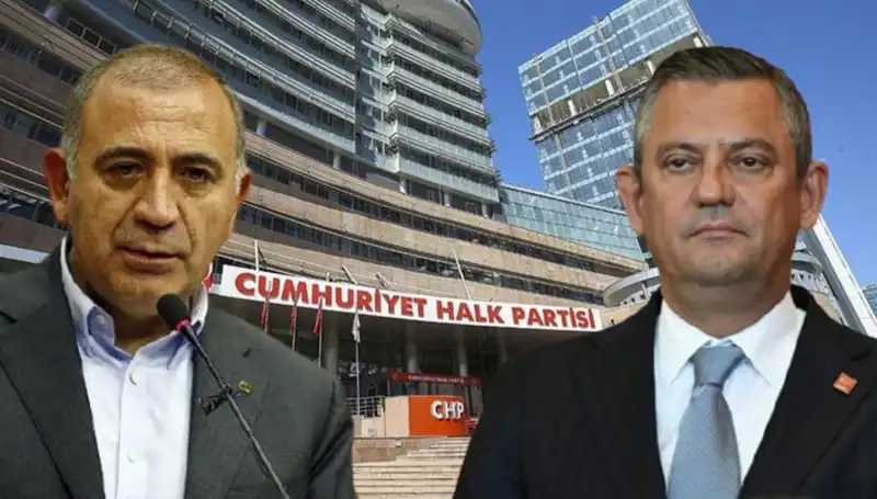 Cumhuriyet Halk Partisi'nde Yeni Dönem Başlıyor: Tekin ile Özgür Özel Buluşuyor