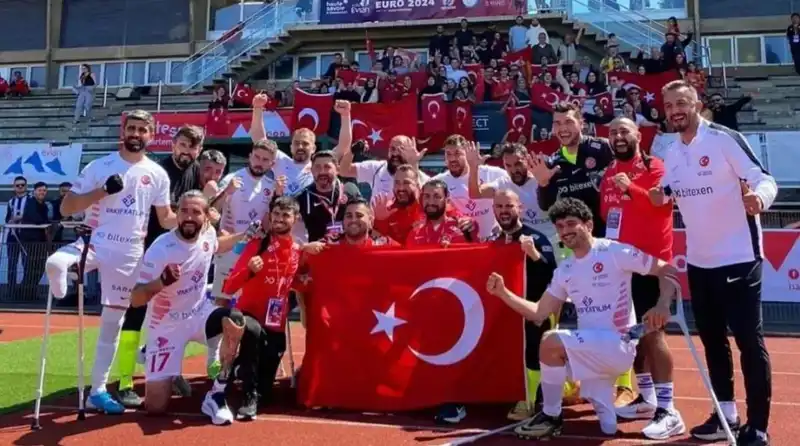 Ampute Futbol Takımı Şampiyonluktan Şampiyonluğa: Engelsiz Kalplere Umut Oluyor