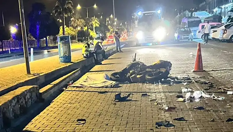 Alanya'da Motosiklet Kazası: Genç Yaşta Hayatını Kaybeden Genç Kızın Hikayesi