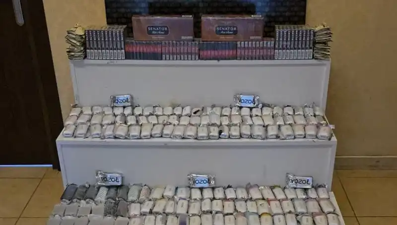 Gümrük Kaçağı Sigara Operasyonu: Yüzlerce Kilo Kaçak Malzeme Ele Geçirildi!