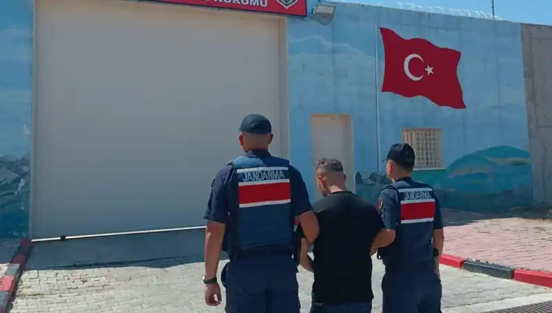 Afyon'da Suç Dünyasına Darbe: 9 Kişi Tek Seferde Yakalandı